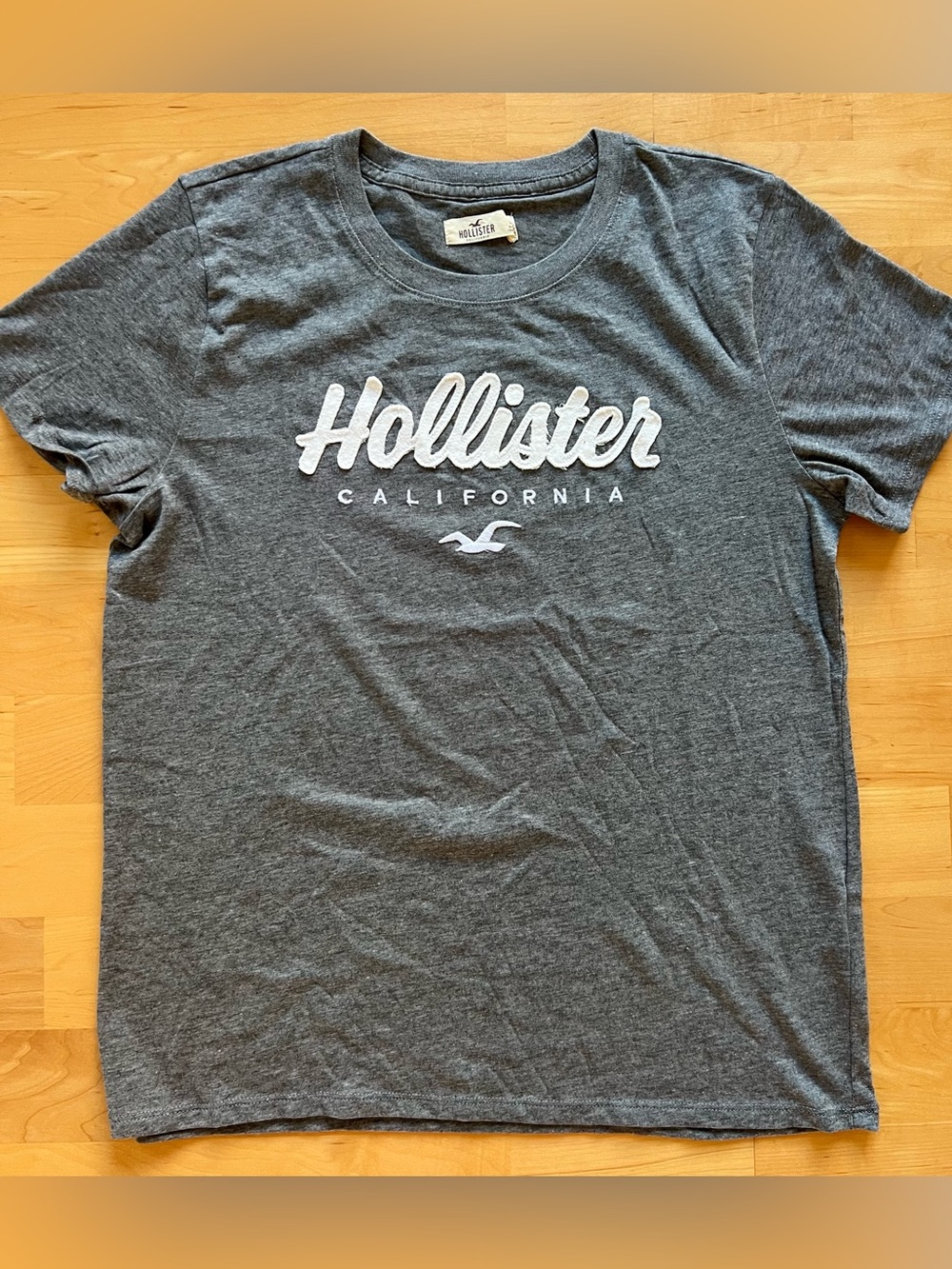 Hollister Gray Short Sleeve Tee